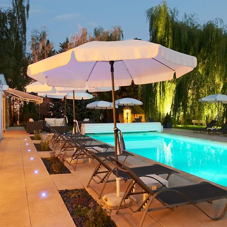 Les Jardins D'Adalric Hotel Obernai Bagian luar foto