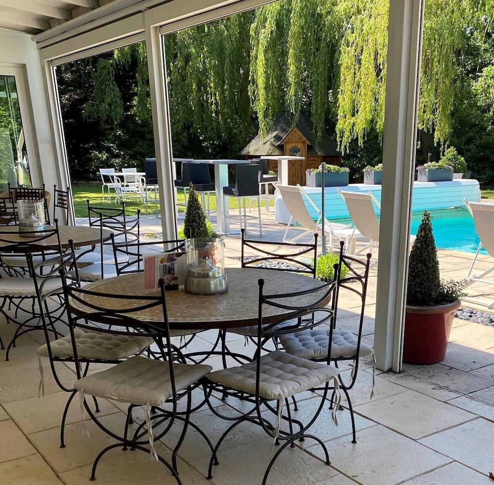 Les Jardins D'Adalric Hotel Obernai Bagian luar foto
