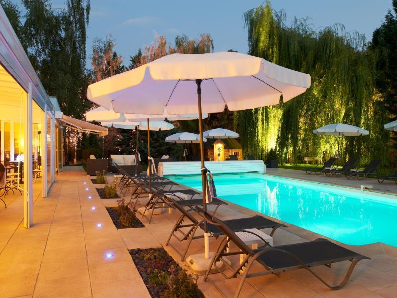 Les Jardins D'Adalric Hotel Obernai Bagian luar foto