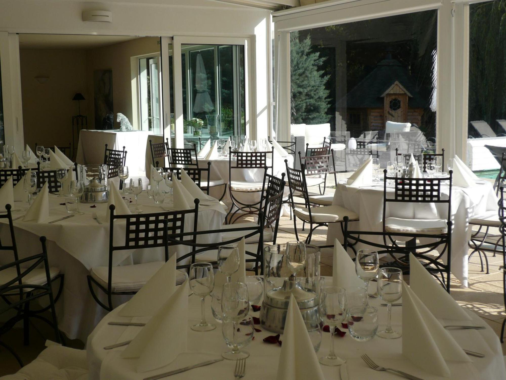 Les Jardins D'Adalric Hotel Obernai Bagian luar foto