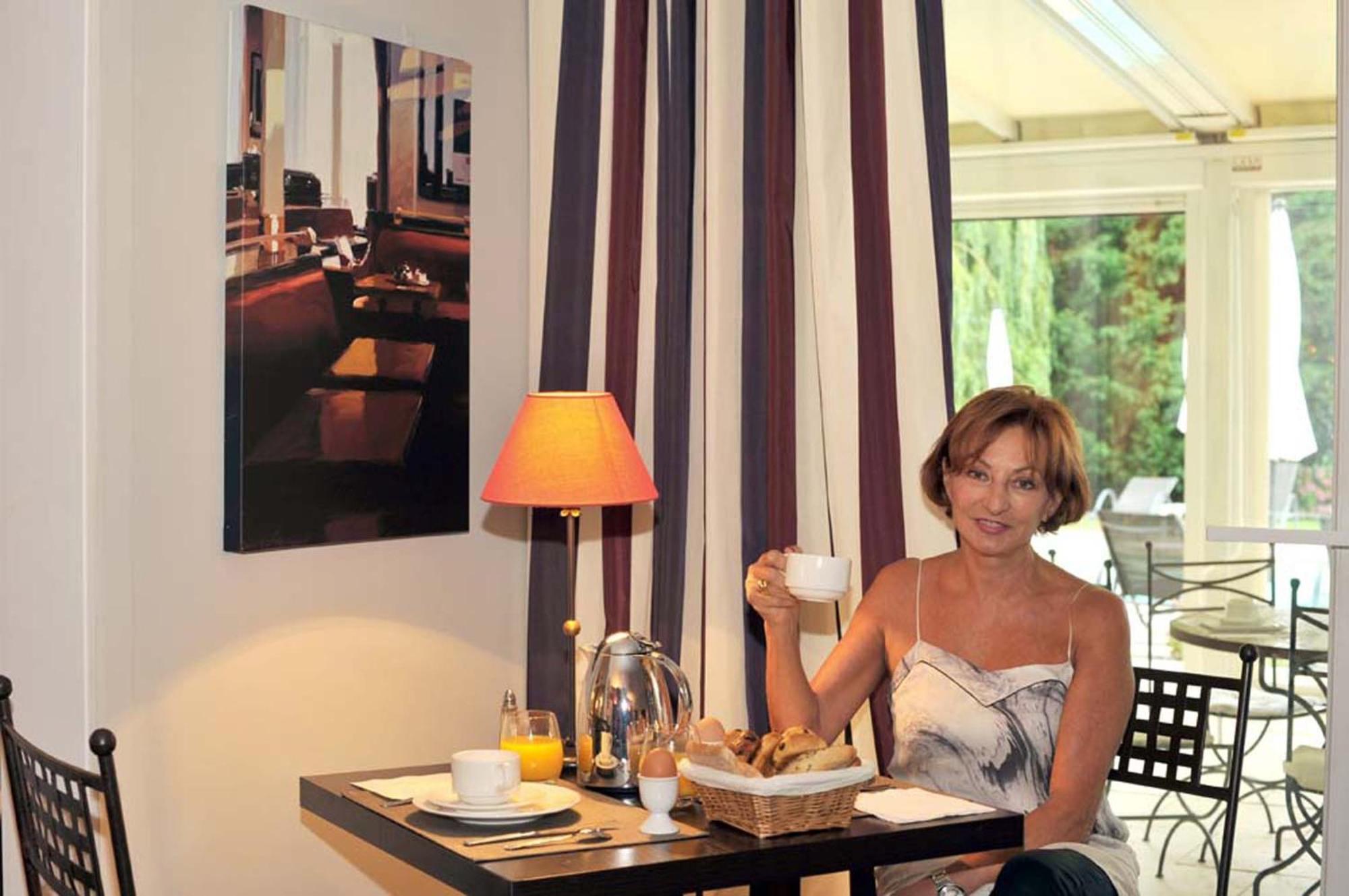 Les Jardins D'Adalric Hotel Obernai Bagian luar foto